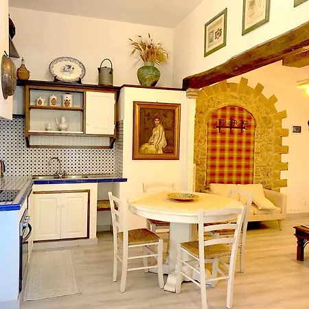 San Tommaso Feriegård Pomarance